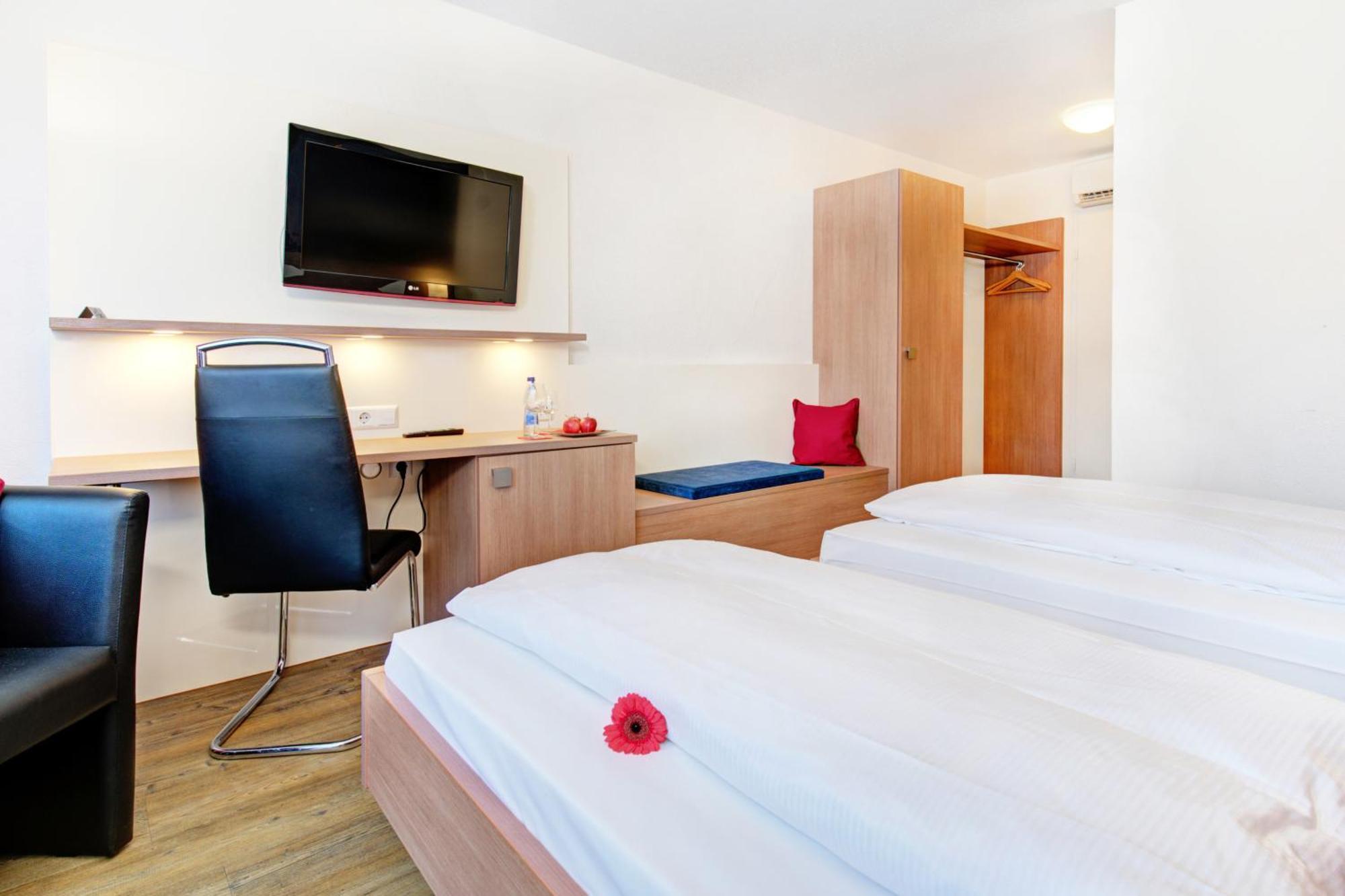 Ambassador Thecontinents Hotel Karlsruhe Luaran gambar